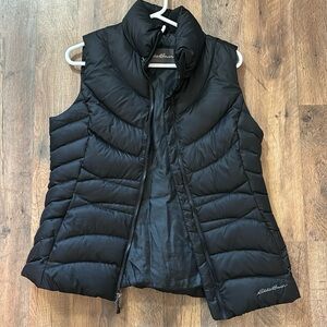 Women’s Eddie Bauer Black Vest